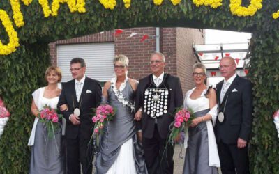 Schützenfest 2016 in Mönchengladbach-Hehn – Die Damen des Königshauses in unseren Kleidern