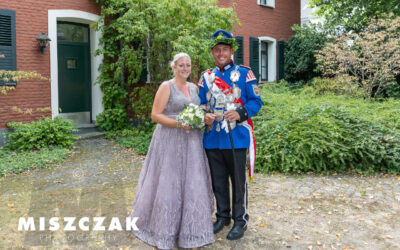 Schützenkönigin 2022/23 in Grimlinghausen trägt ein Kleid von Gerrys Braut & Festmoden