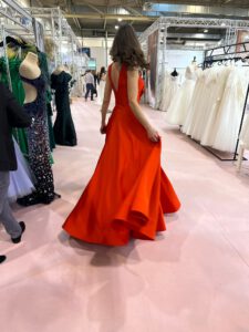 Fotos von der European Bridal Week in Essen - farbige Kleider - rot