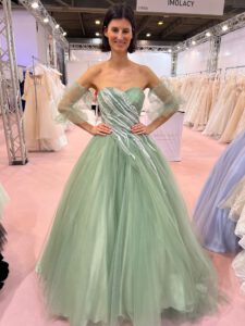 Fotos von der European Bridal Week in Essen - farbige Kleider - Grün Weiß