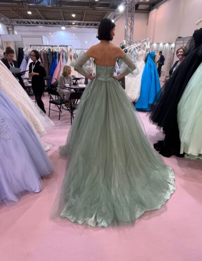 Fotos von der European Bridal Week in Essen - farbige Kleider