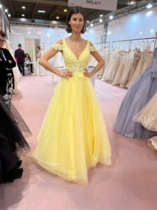 Fotos von der European Bridal Week in Essen - farbige Kleider gelb