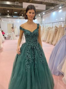 Fotos von der European Bridal Week in Essen - farbige Kleider - grün