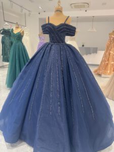 neuste-modetrends-aus-istanbul-brautkleider-und-festkleider-2025 (3)