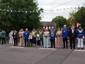 schuetzenfestkleider-aus-neuss-fuer-korschenbroich-nahe-moenchengladbach (6)