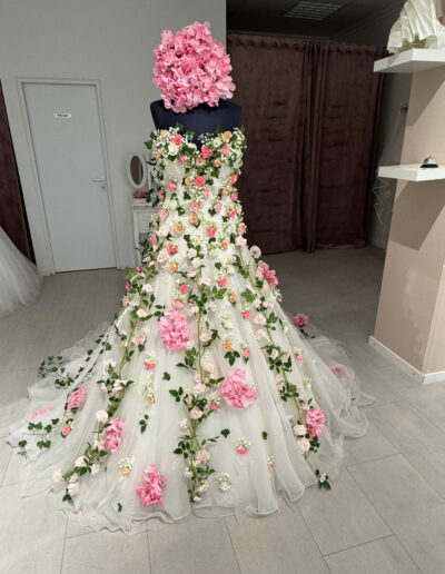 Gerrys-brautmode-und-festmode-schaufenster-zurr-landesgartebschau-2026 (10)